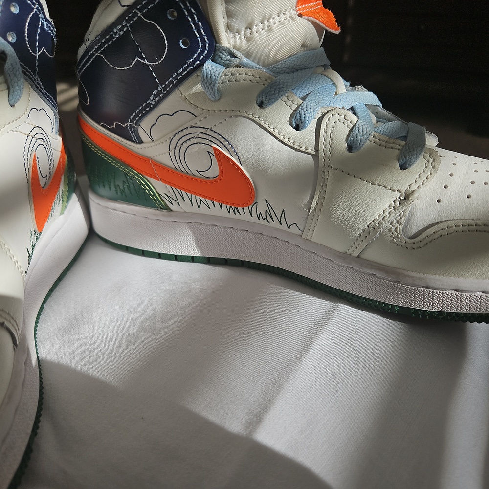 Nike Air Jordan Day/Night sneakers. - Picture 2 of 14